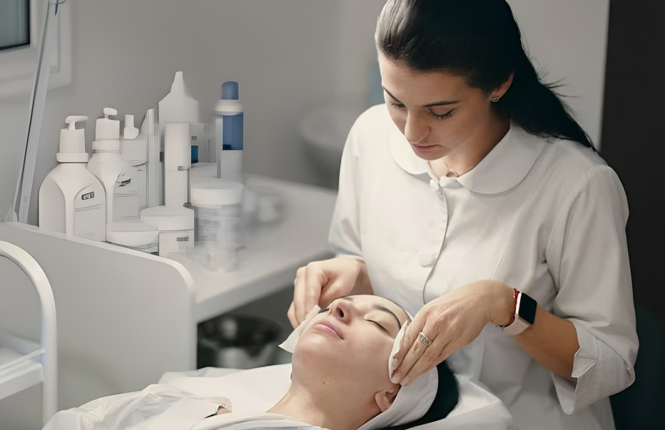 cosmetic dermatologist
