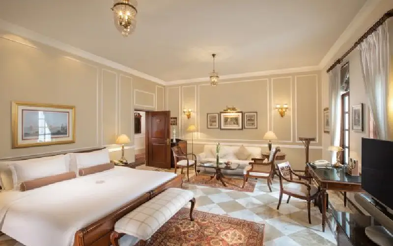 hotels in connaught place