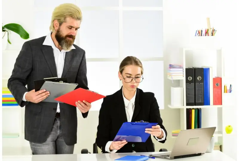 advertising and marketing lawyer